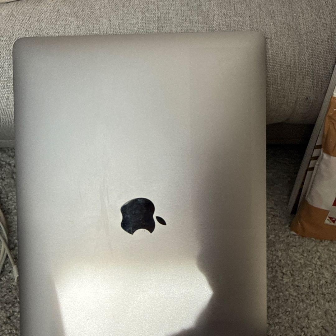 MacBook本体 Apple MacBook Air 13.3 M1 256GB