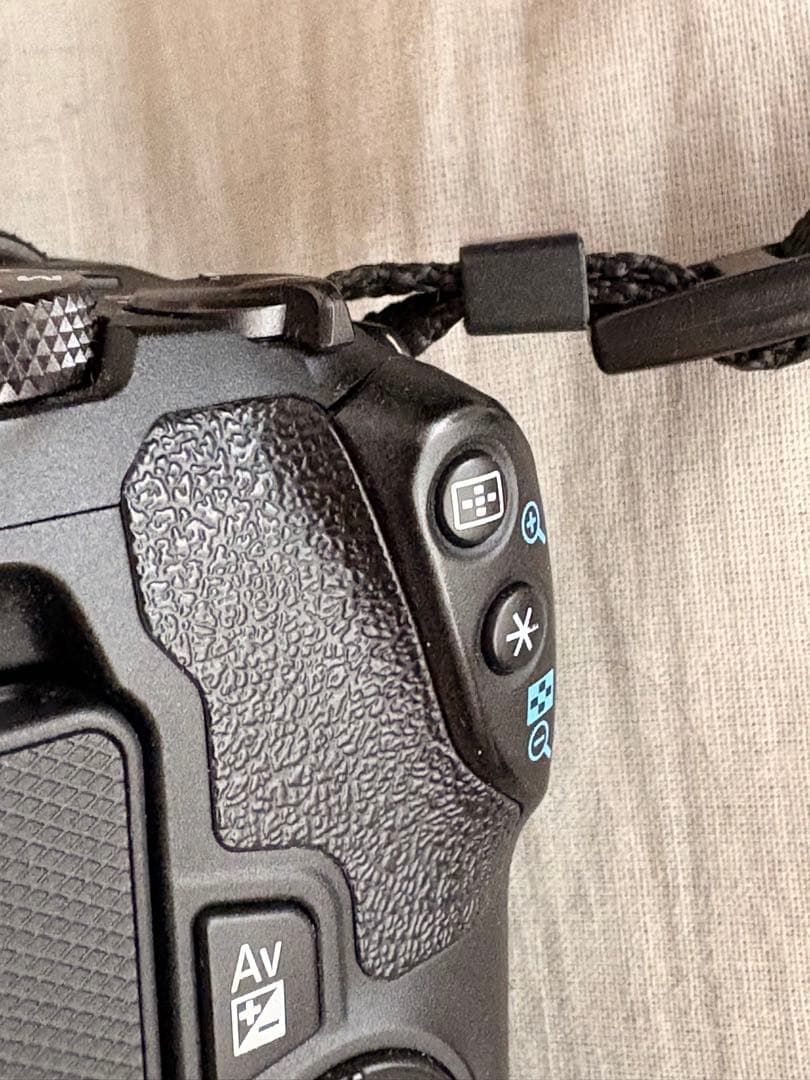 Canon EOS Kiss X10デジタル一眼レフカメラ