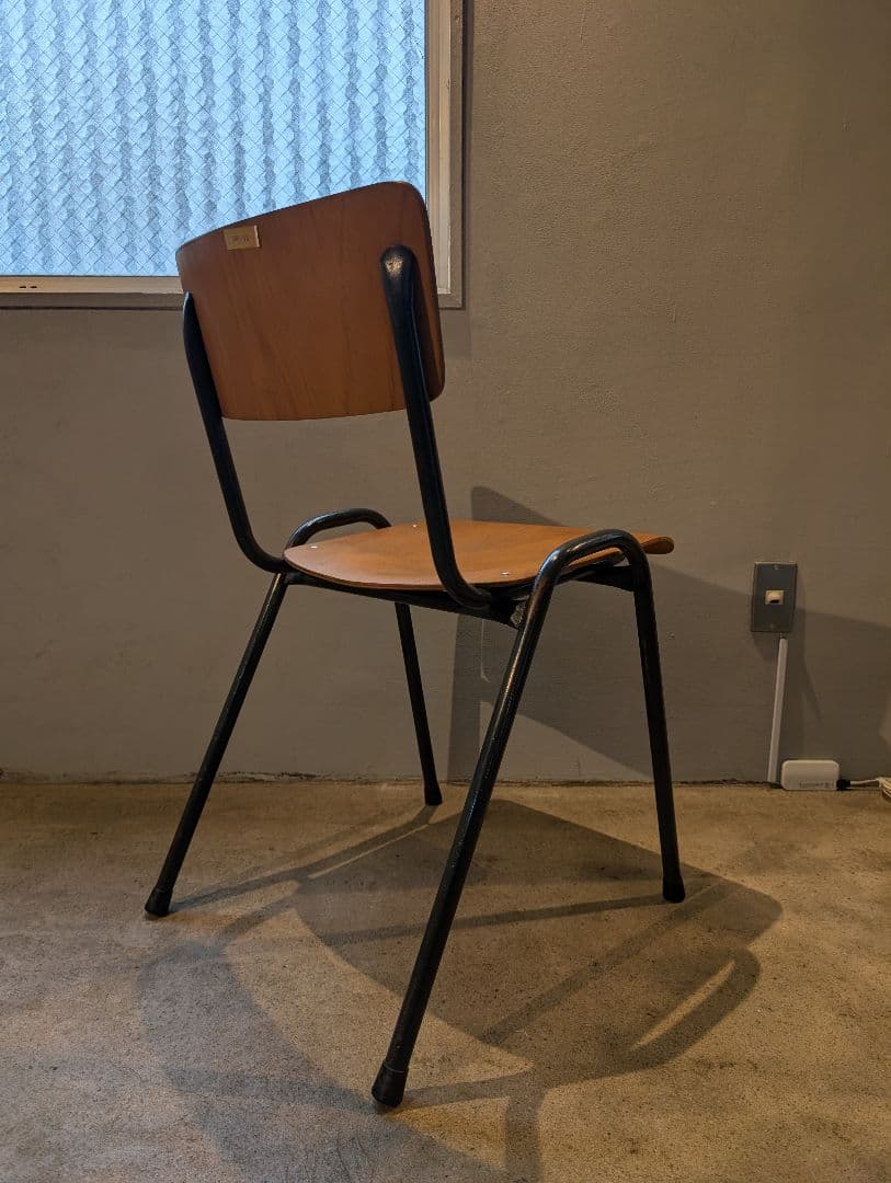 椅子 EQI-56 Stacking chair