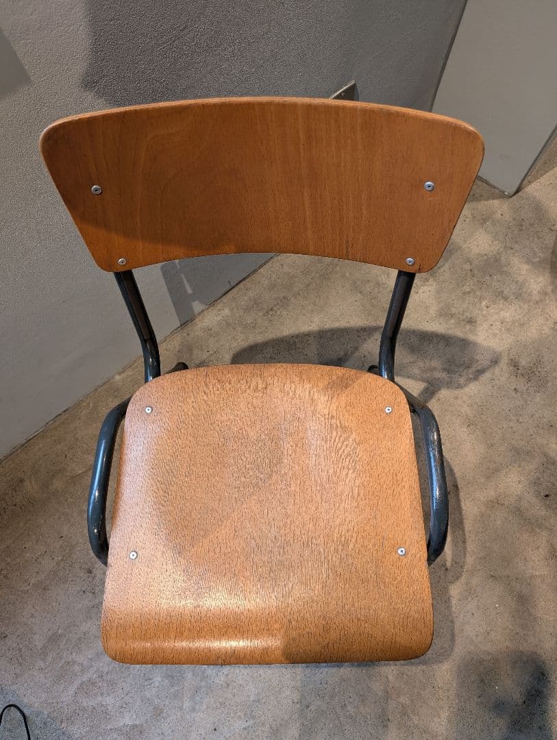椅子 EQI-56 Stacking chair