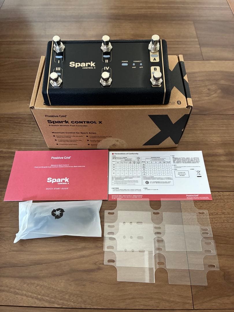 Spark Control X ギター用ワイヤレスフットスイッチ