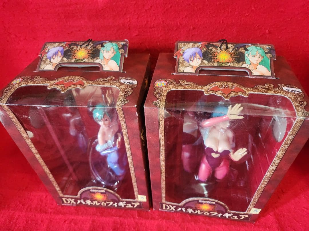 ヴァンパイアセイバー　モリガン&リリス　DXパネル&フィギュア　２種