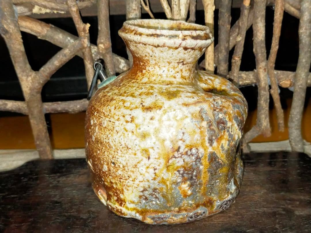 ♥新品♥　信楽焼　蹲る　♥　上田寿方　極上作品　共箱付き　花瓶　花器