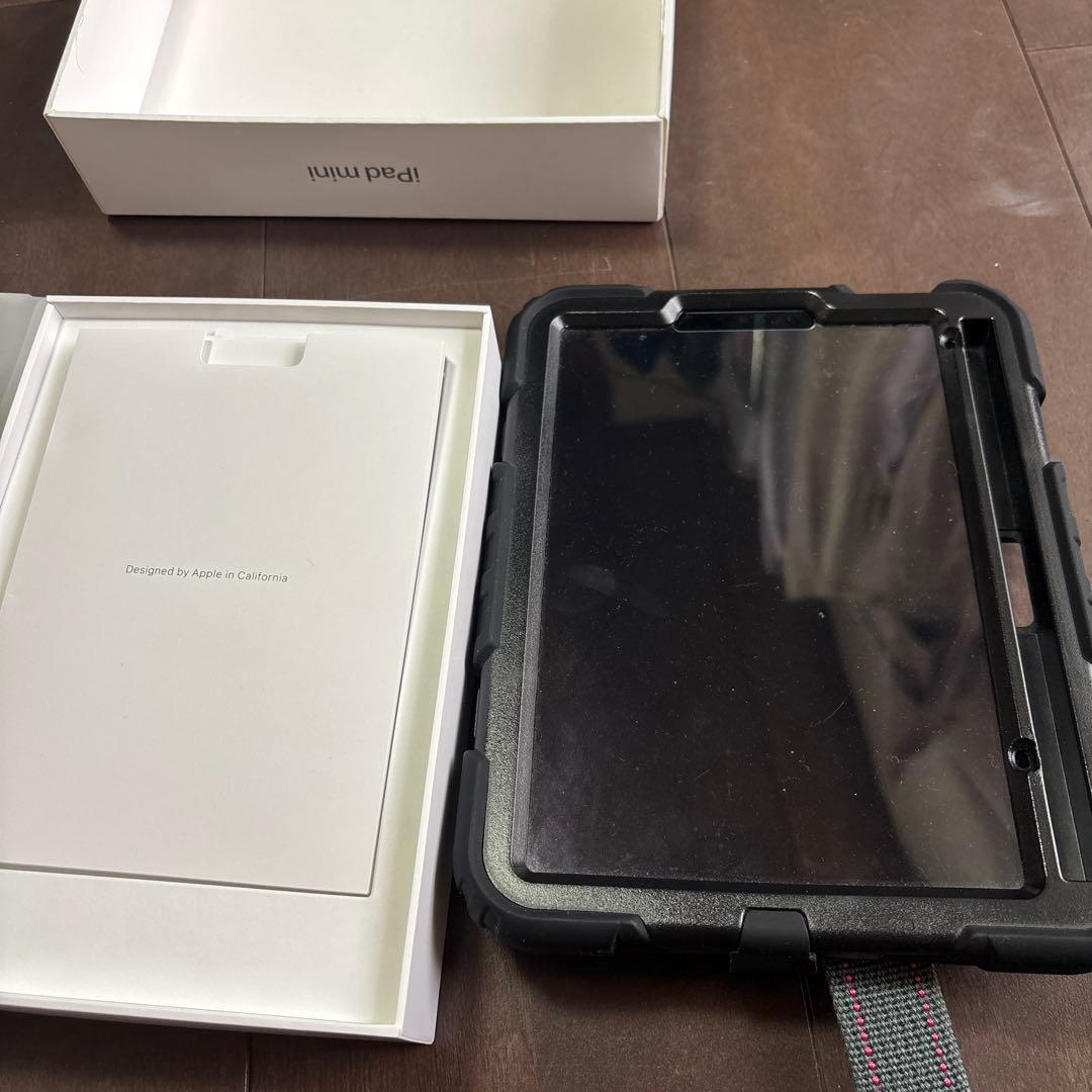 ほぼ新品iPad mini 第7世代 128GB Wi-Fi 充電26回