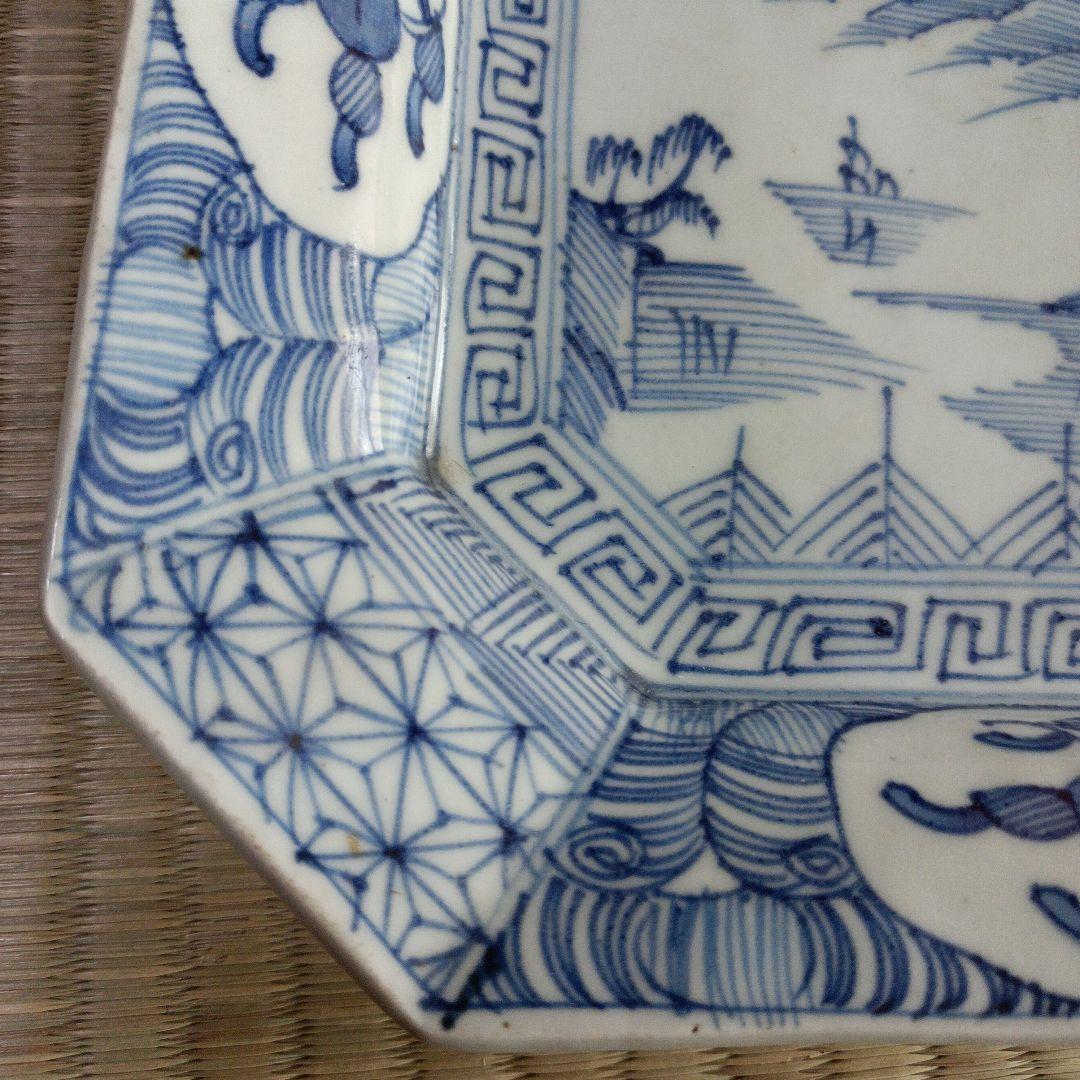 八角形の青白い和風皿