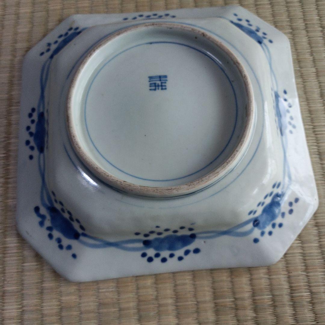 八角形の青白い和風皿