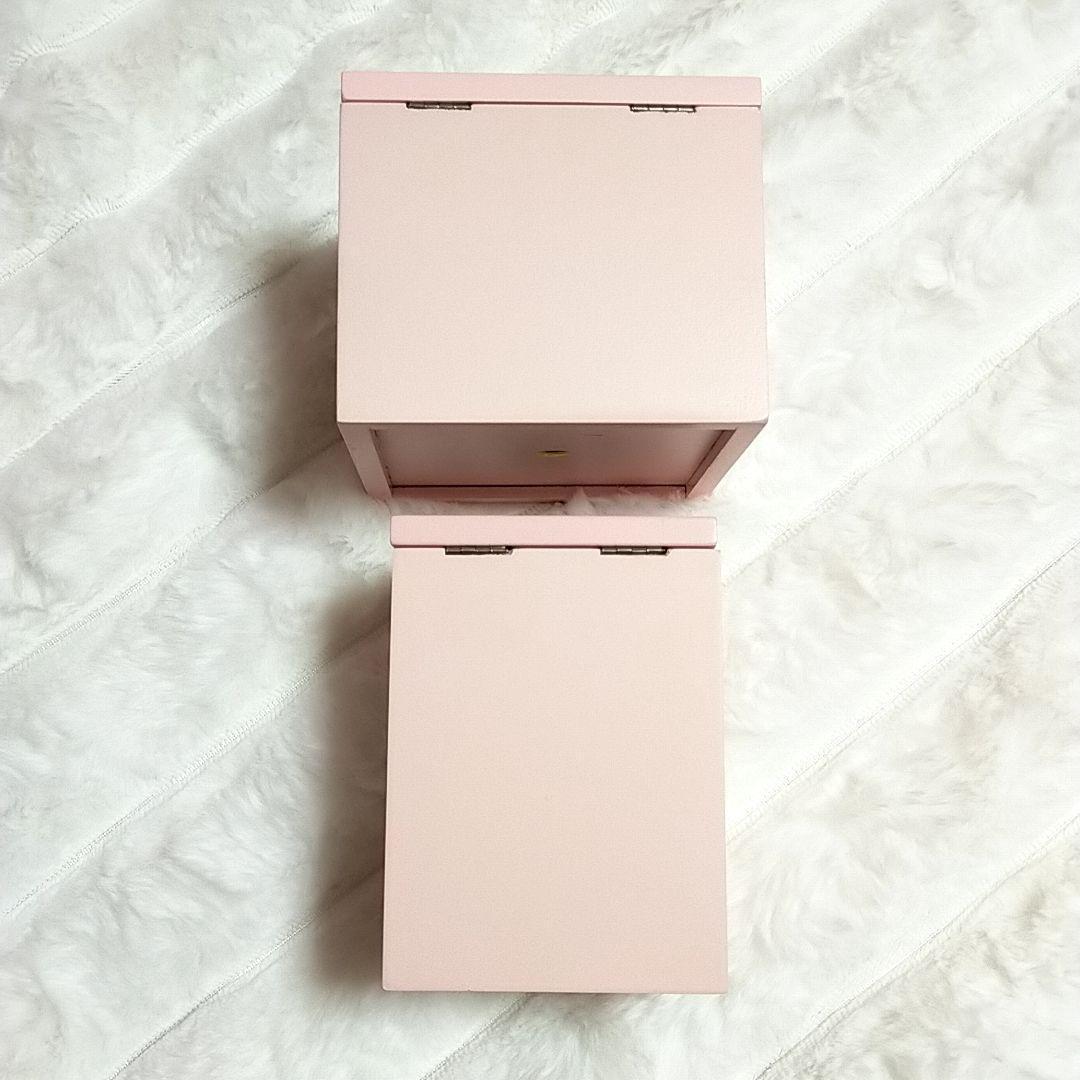 未使用品　ピンクいちごミニチュア収納ボックスミニチェスト＋苺キャニスターの３点