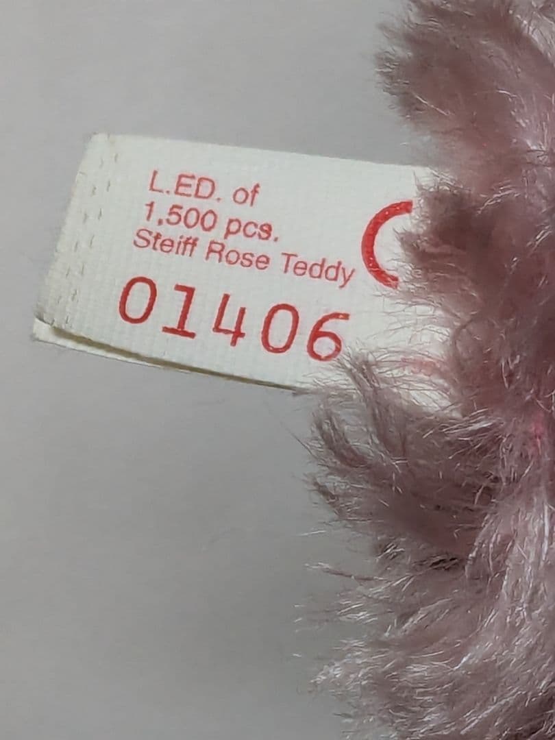 シュタイフローズベア