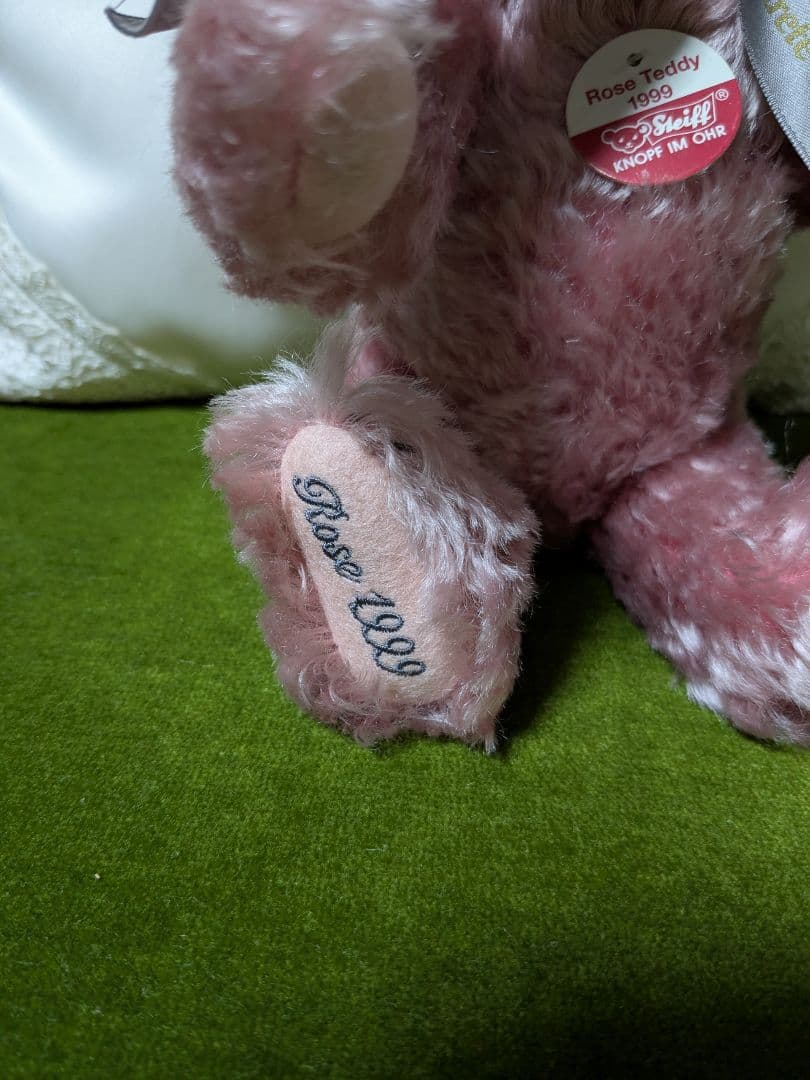 シュタイフローズベア