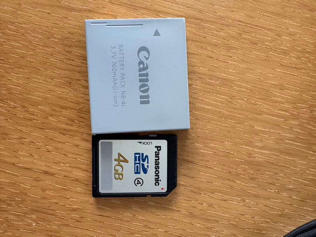 【ジャンク品】 CANON IXY610F コンパクトデジタルカメラ