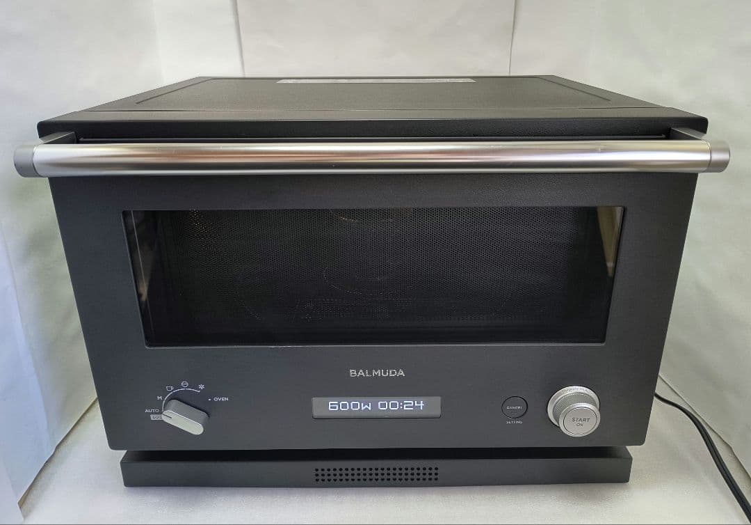 031 22年製 バルミューダデザイン　オーブンレンジ　ブラック