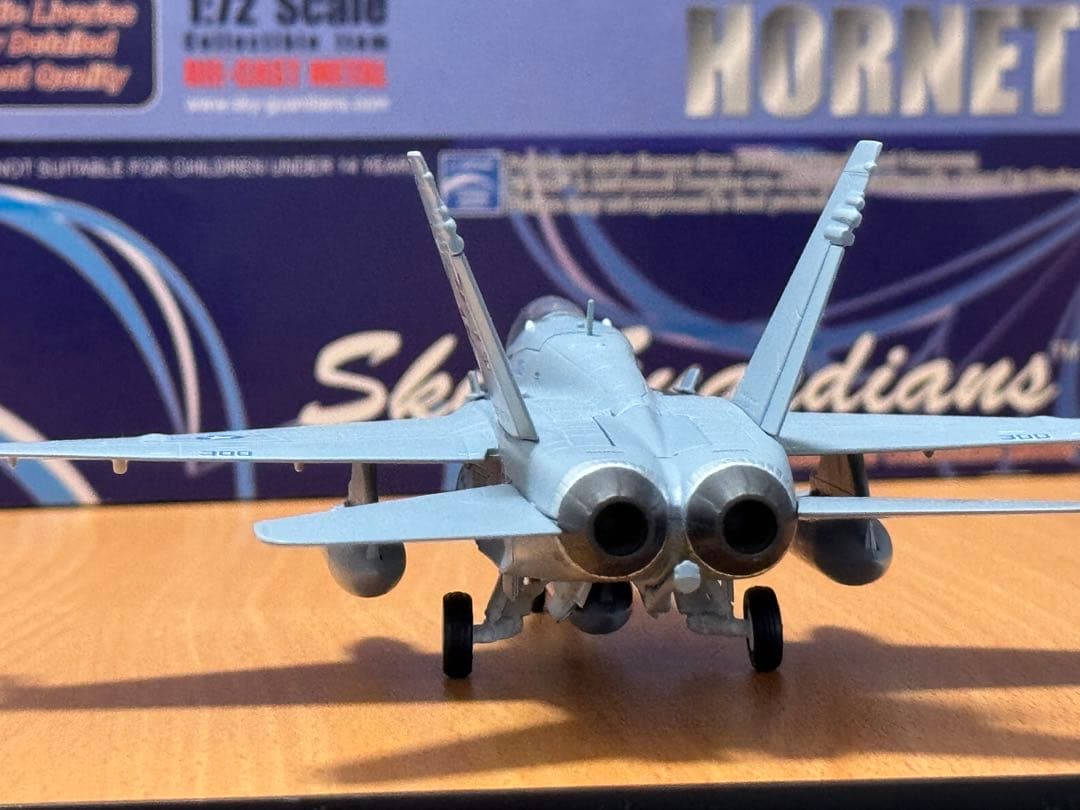 Witty F/A-18 Hornet 1/72スケール 2機セット