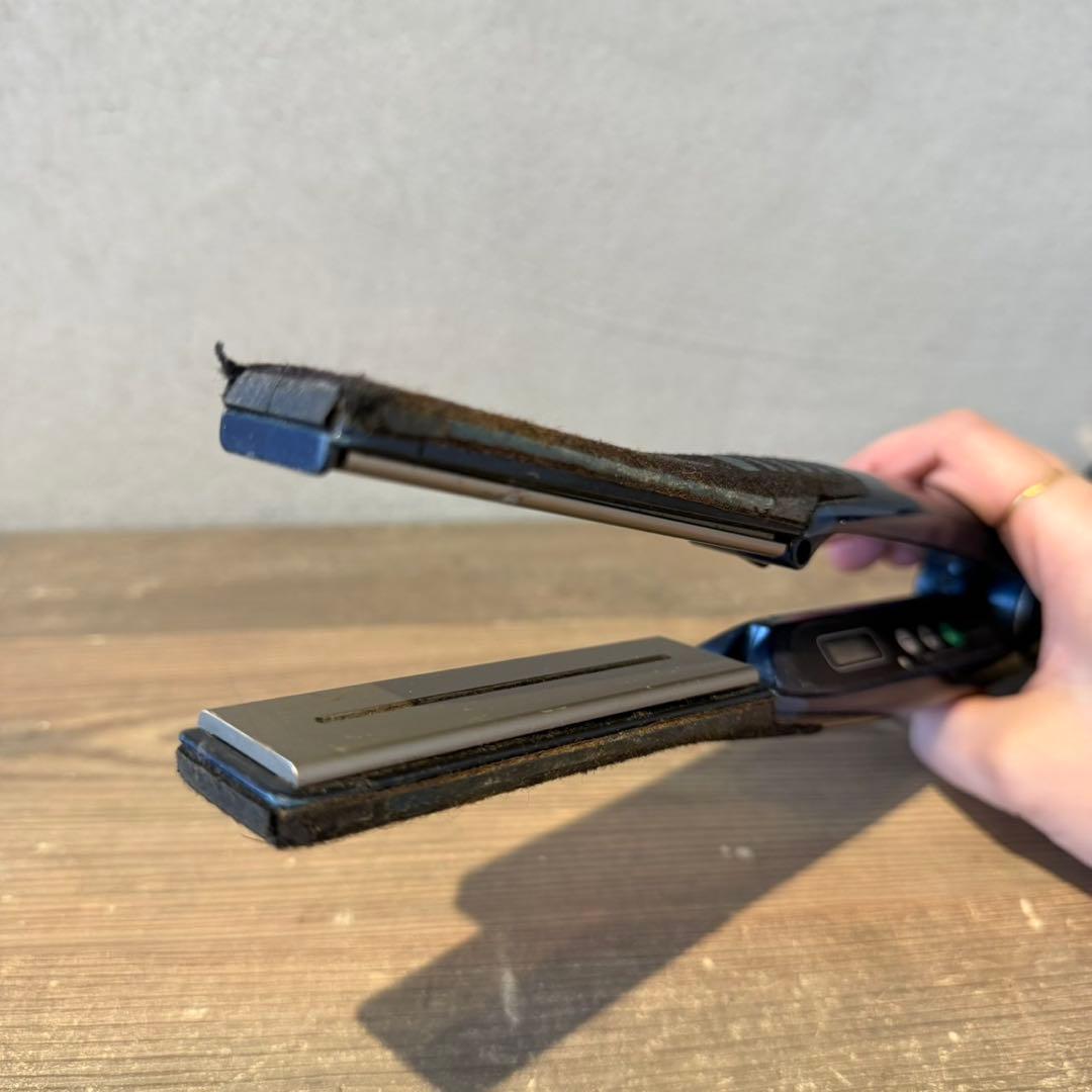 PLIA プライア　ADST アドスト　ストレートアイロン