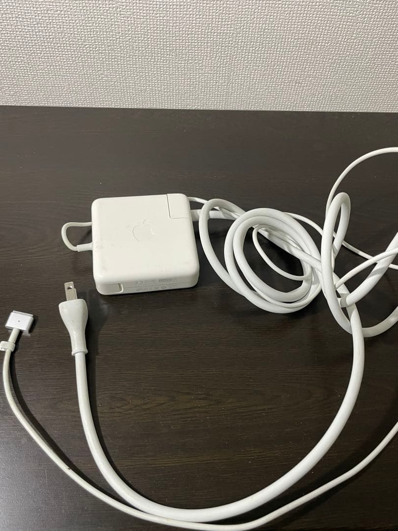 MacBook Pro 13インチ (2013 lateモデル) 充電器付き