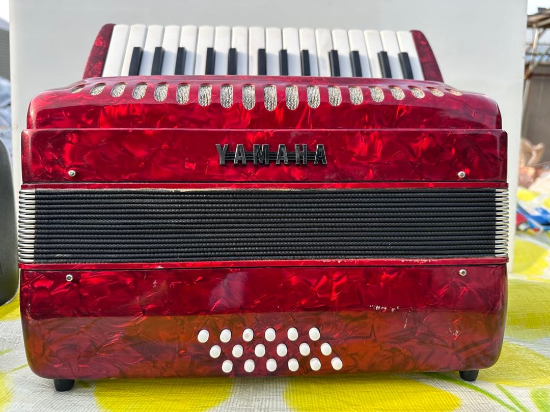 YAMAHA アコーディオン レッド 31鍵 120ボタン