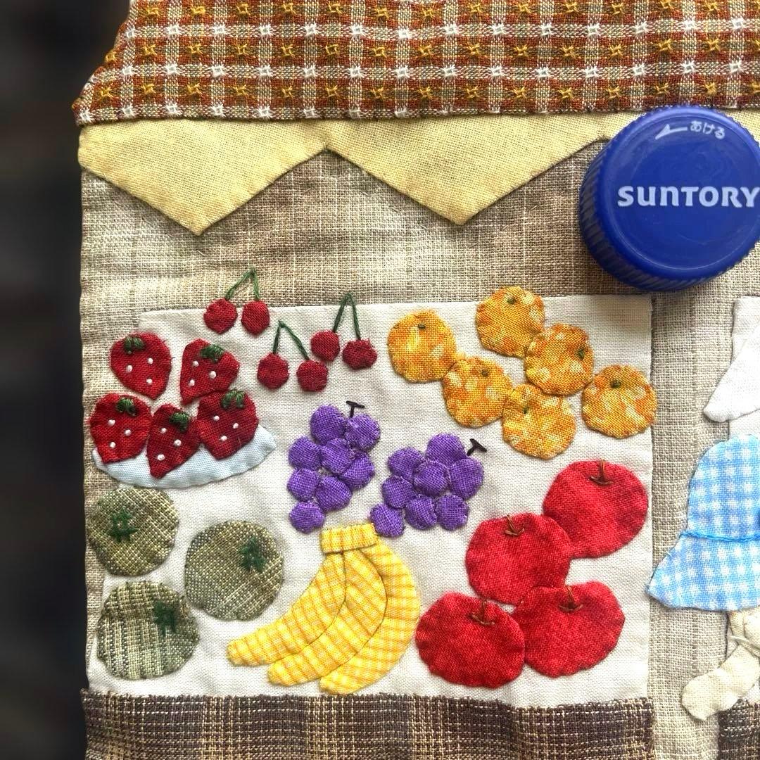 パッチワークタペストリー　スーちゃん　ハンドメイド　キルト