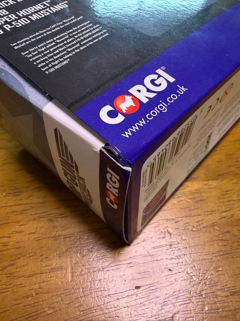 トップガン　マーヴェリック　コーギー　F/A-18 mustang topgun