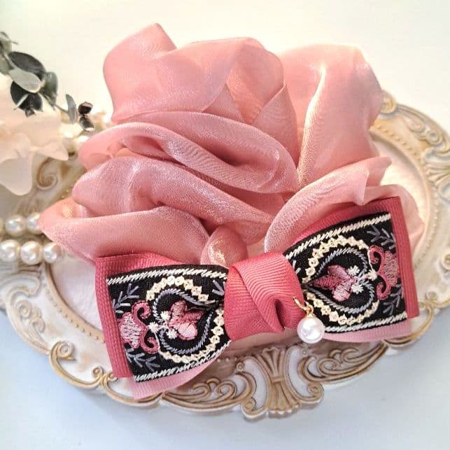 紅茶様お取引中⭐3454⭐❣️大人可愛い春夏アクセ❣️オリジナル✴インド刺繍