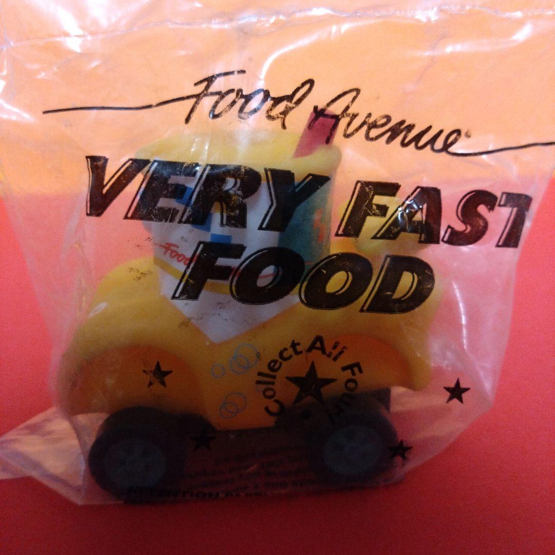 ベリーファストフード　プルバックカー　フルコンプ　4体セット　激レア　ミールトイ