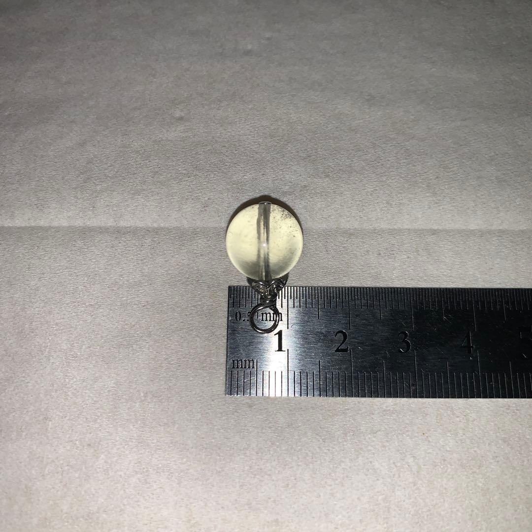 【天然石】リビアングラス　ペンダントトップ　約1cm