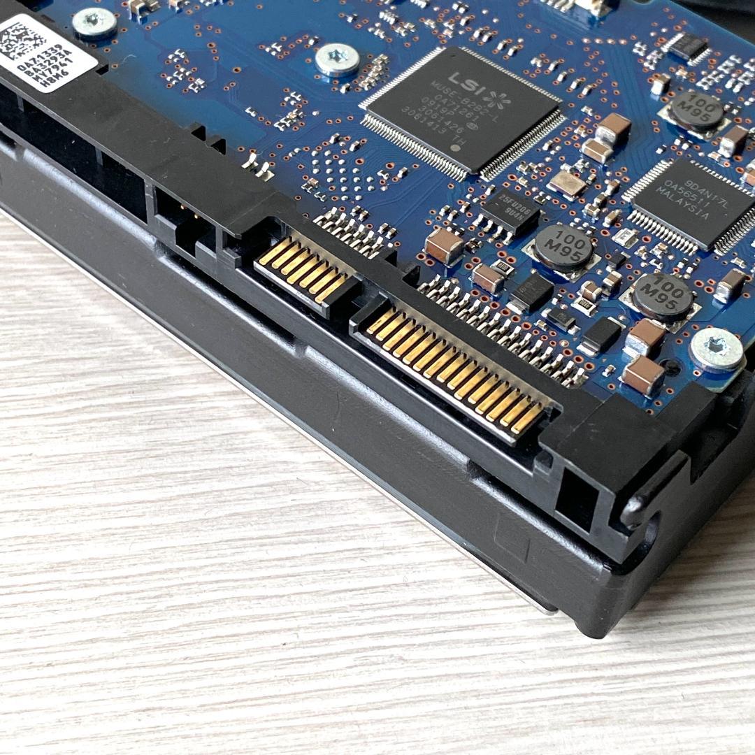 HITACHI 3.5インチ SATA HDD 2T ハードディスク