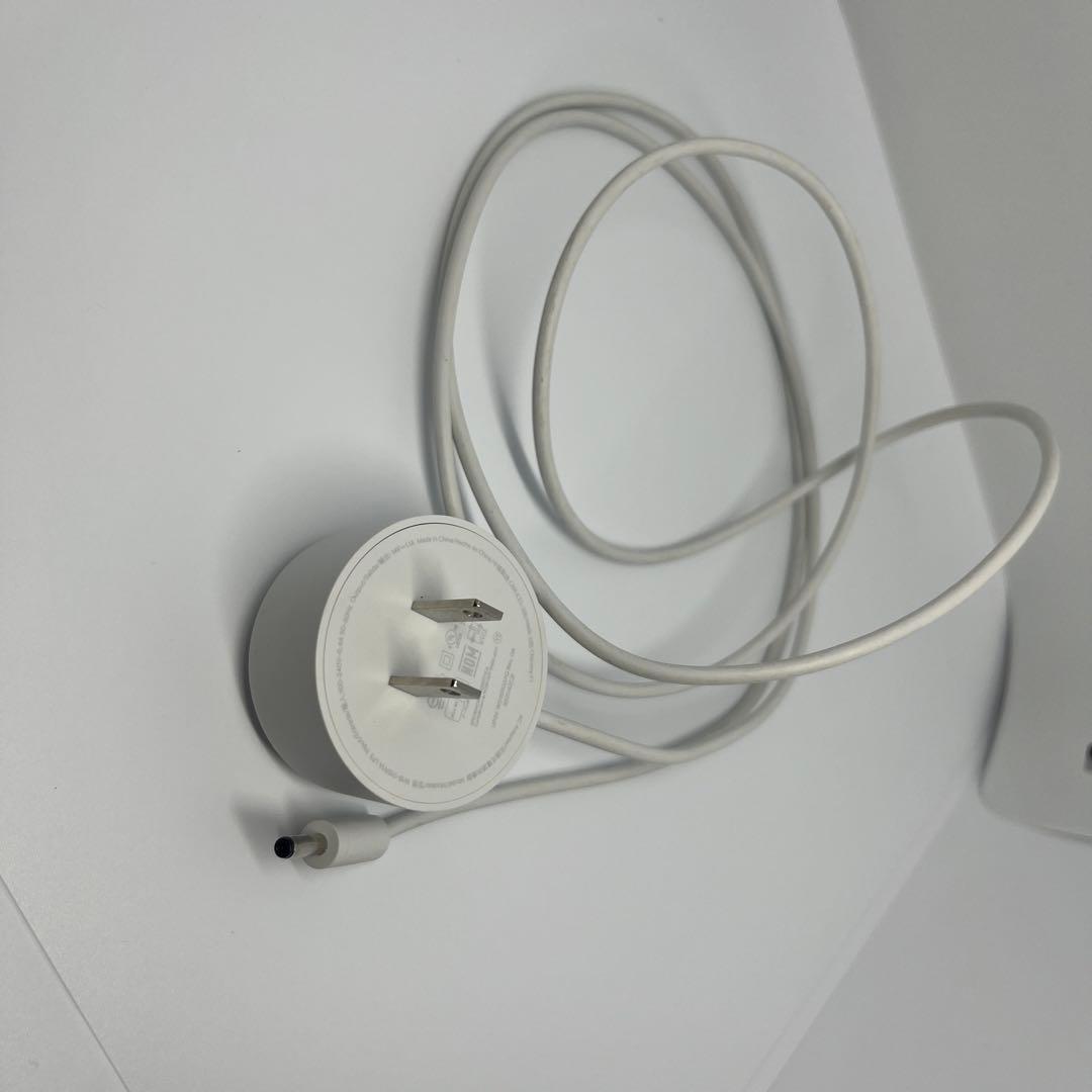 Google Nest Hub ホワイト 本体と電源アダプター