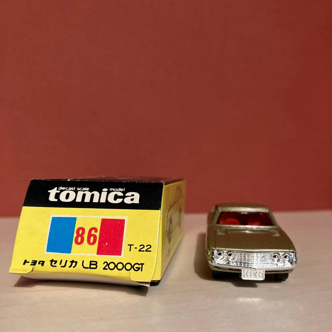 黒箱トミカ 86 トヨタ　セリカlb 2000gt ゴールド ミニカー