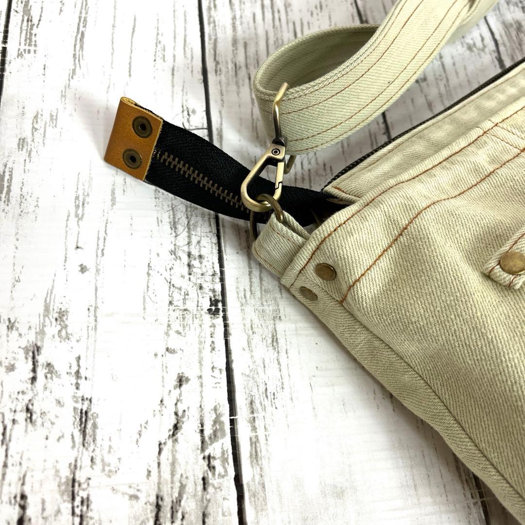 デニムリメイクショルダーバッグ　❤️男前　男女兼用