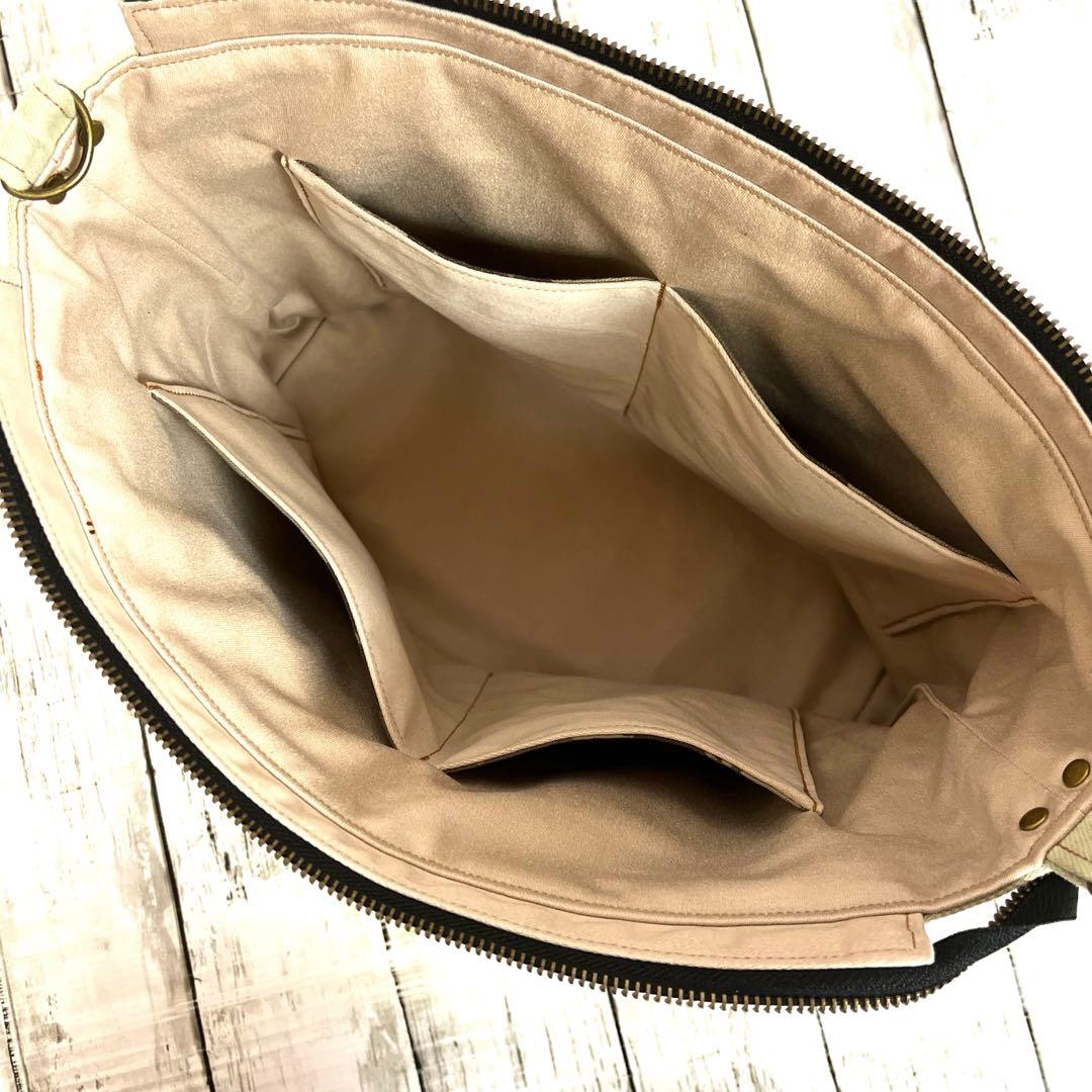 デニムリメイクショルダーバッグ　❤️男前　男女兼用