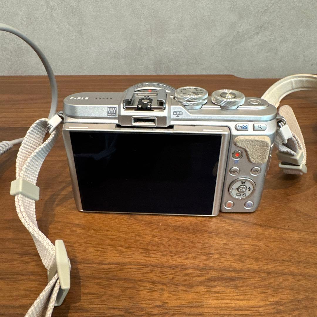 美品 OLYMPUS PEN E-PL8
