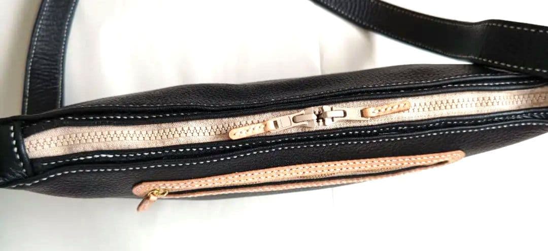 牛革ボディーバック ショルダーバッグ②