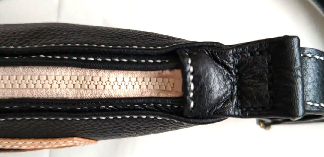 牛革ボディーバック ショルダーバッグ②