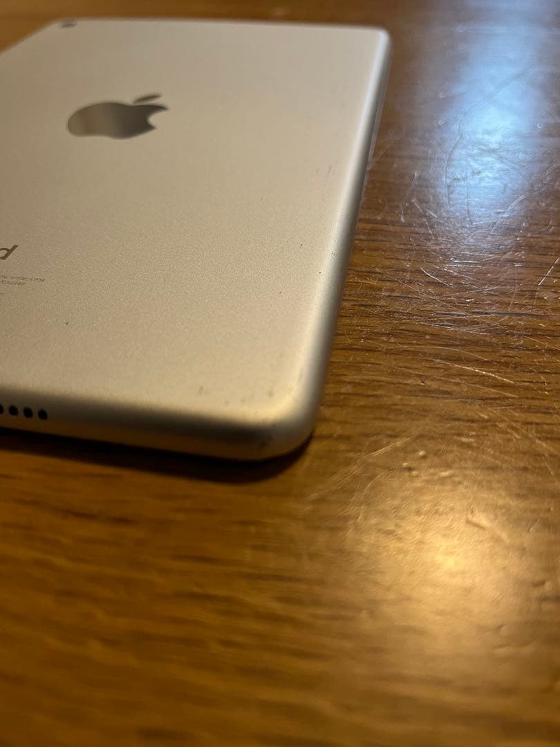 iPad mini 4 128GB Wi-Fiカメラ不良バッテリー66%ケース付