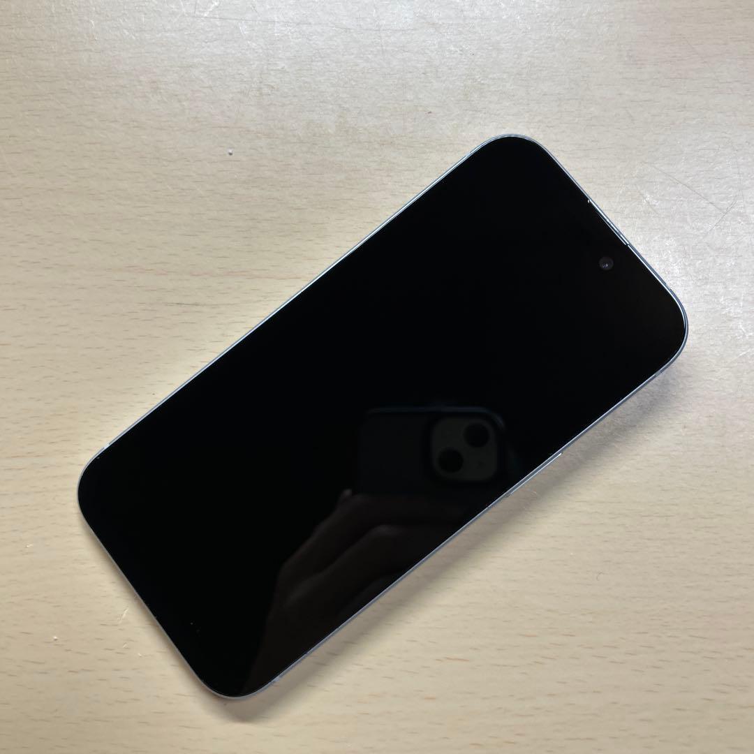iPhone15 256GB SIMフリー　バッテリー最大容量93% 割れなし
