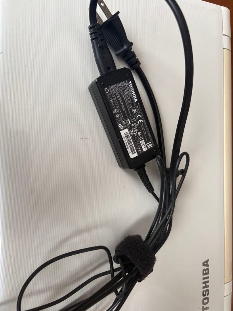 TOSHIBA dynabook ホワイト