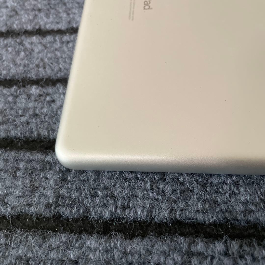 191 iPad 7世代 32GB SIMフリー シルバー