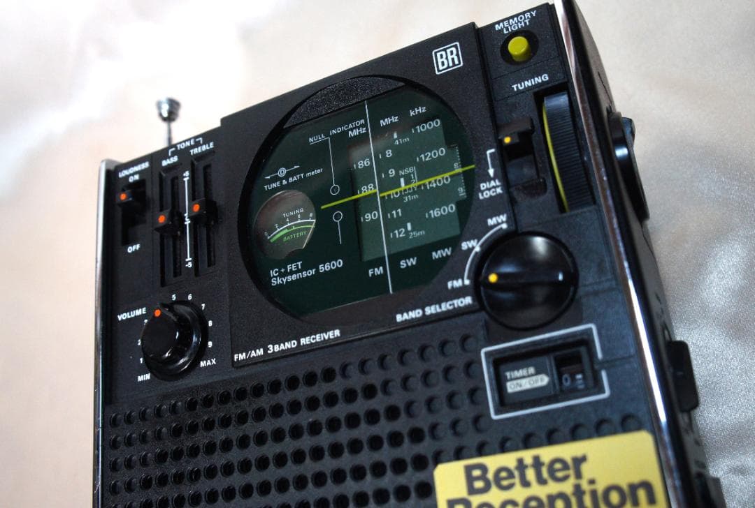 綺麗☆受信できます☆ソニーSONYスカイセンサー☆ICF-5600☆BCLラジオ