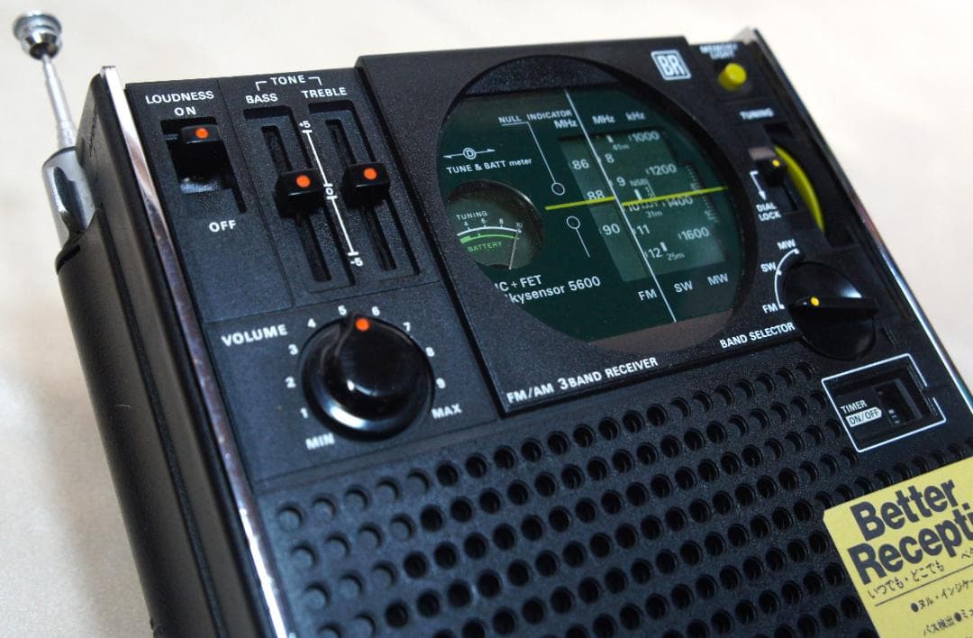 綺麗☆受信できます☆ソニーSONYスカイセンサー☆ICF-5600☆BCLラジオ