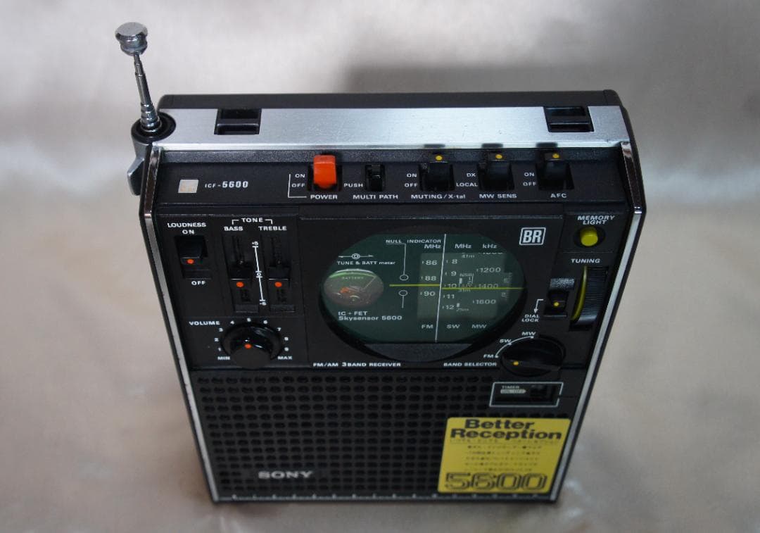 綺麗☆受信できます☆ソニーSONYスカイセンサー☆ICF-5600☆BCLラジオ