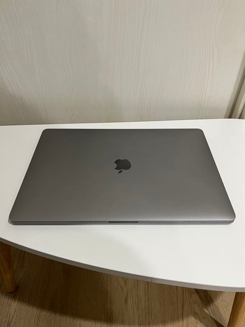 MacBookPro 15インチ [512GB/メモリ32GB/Core i9]