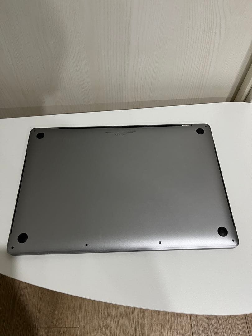 MacBookPro 15インチ [512GB/メモリ32GB/Core i9]