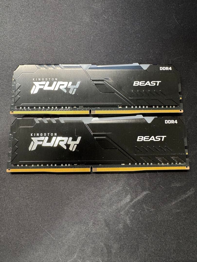 Kingston FURY Beast RGB C18 32GB（16GB×2)