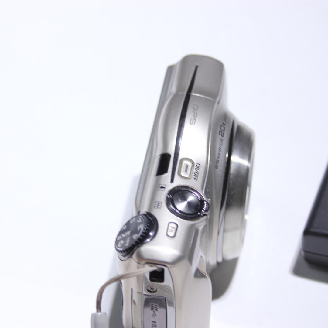 FUJIFILM FinePix F770EXR シルバー ボディ　動作品