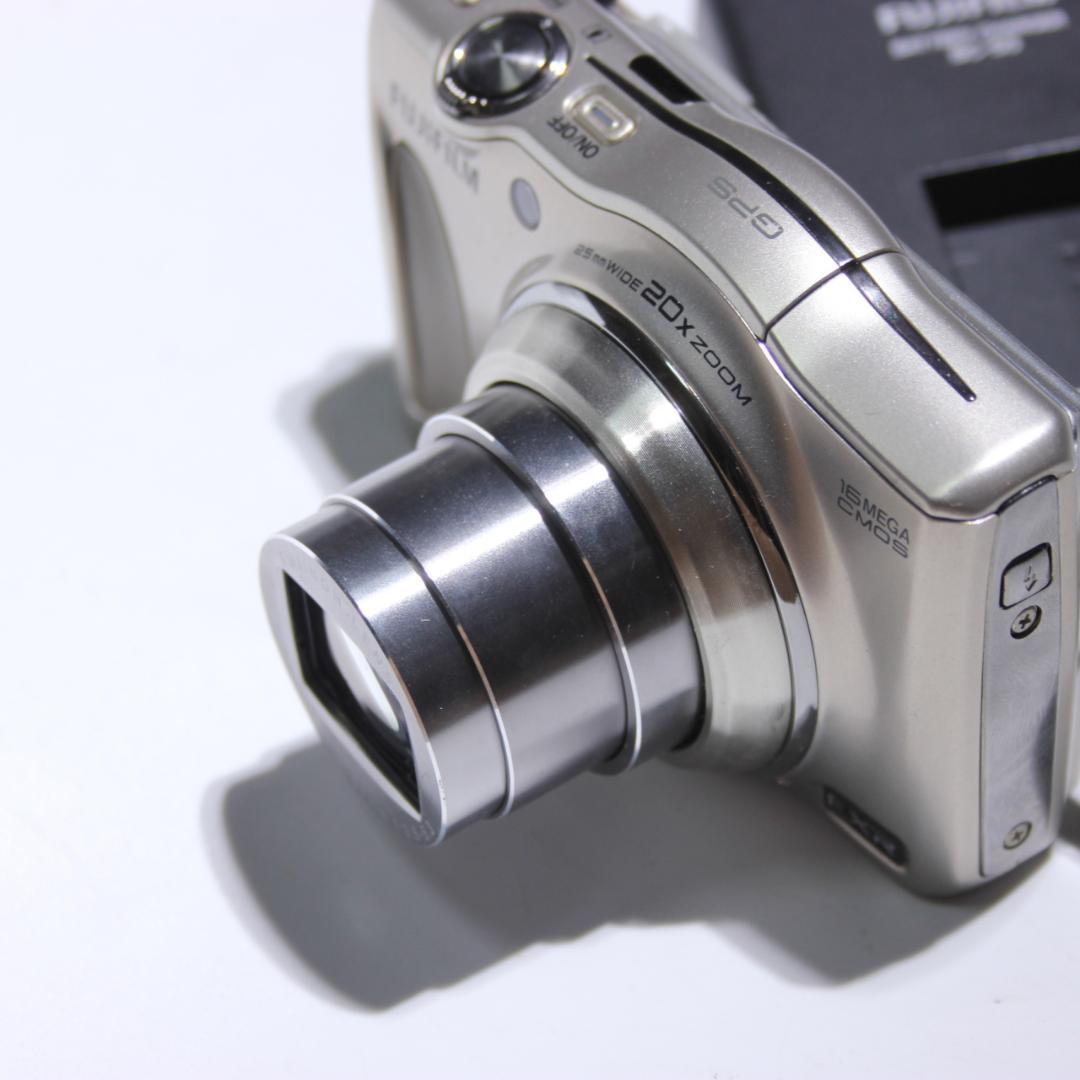 FUJIFILM FinePix F770EXR シルバー ボディ　動作品