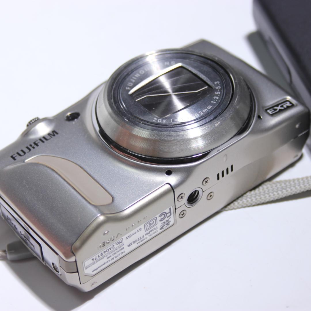 FUJIFILM FinePix F770EXR シルバー ボディ　動作品