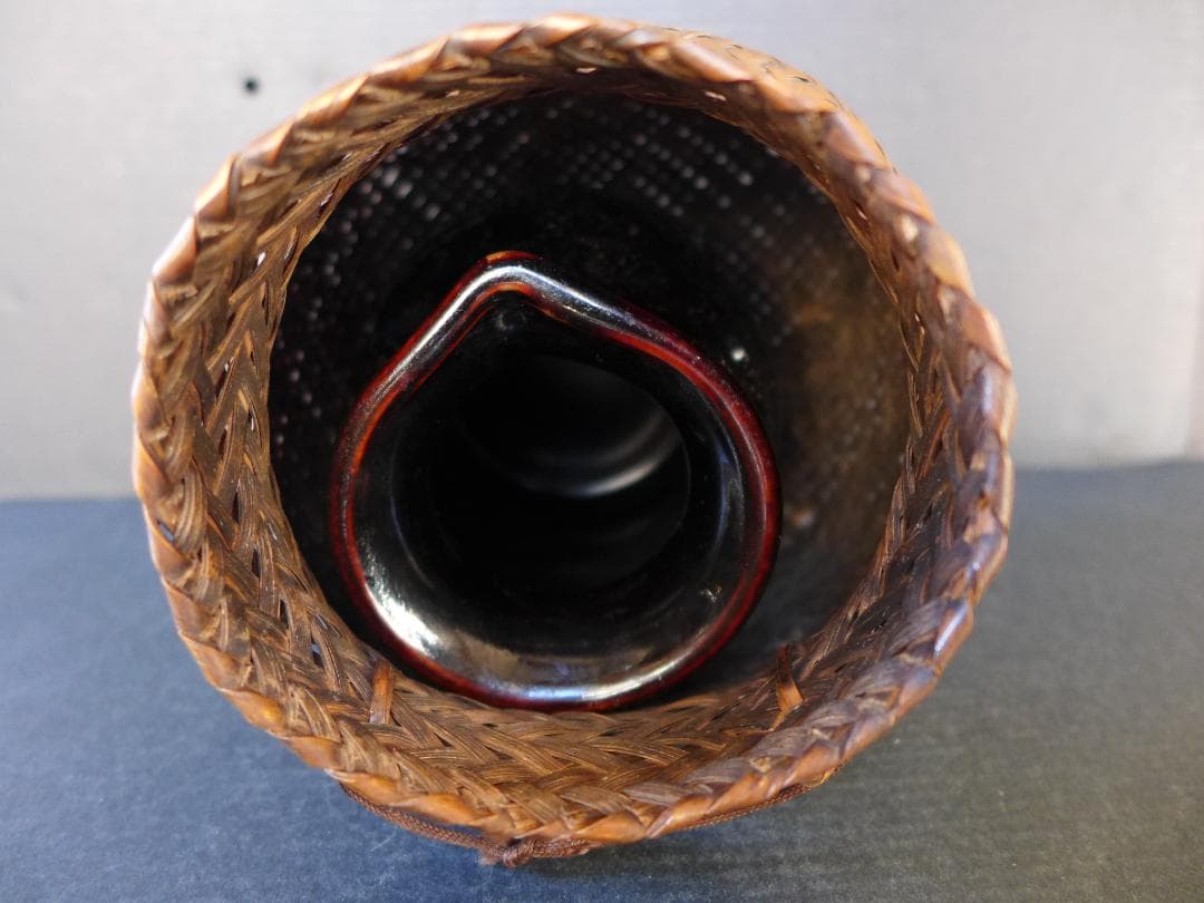時代物　明治大正期頃　陶磁器花瓶入り　華籠　趣がある竹細工　華道　骨董