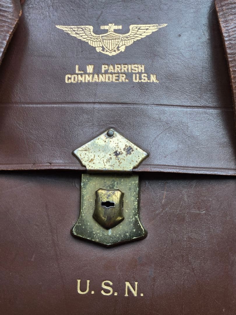 第二次大戦頃　実物　U.S.N. パイロット(中佐)革製ブリーフケース