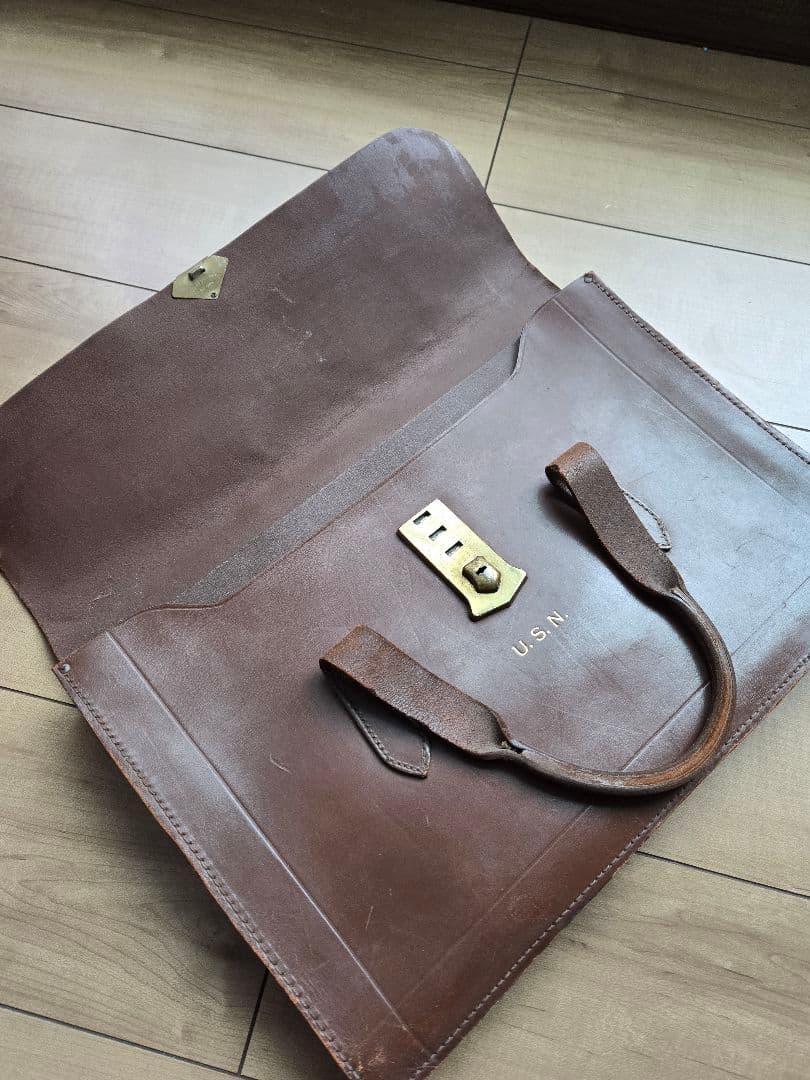 第二次大戦頃　実物　U.S.N. パイロット(中佐)革製ブリーフケース