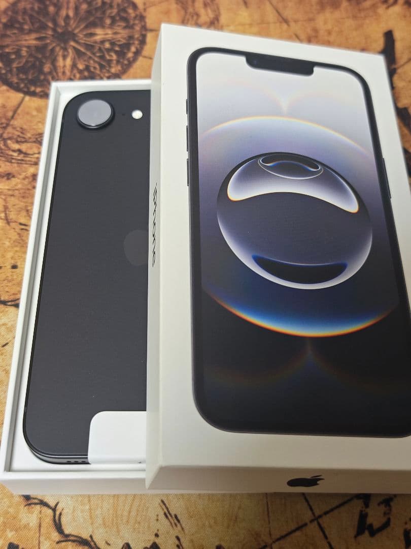 iPhone 16e 128GB ブラック SIMフリー