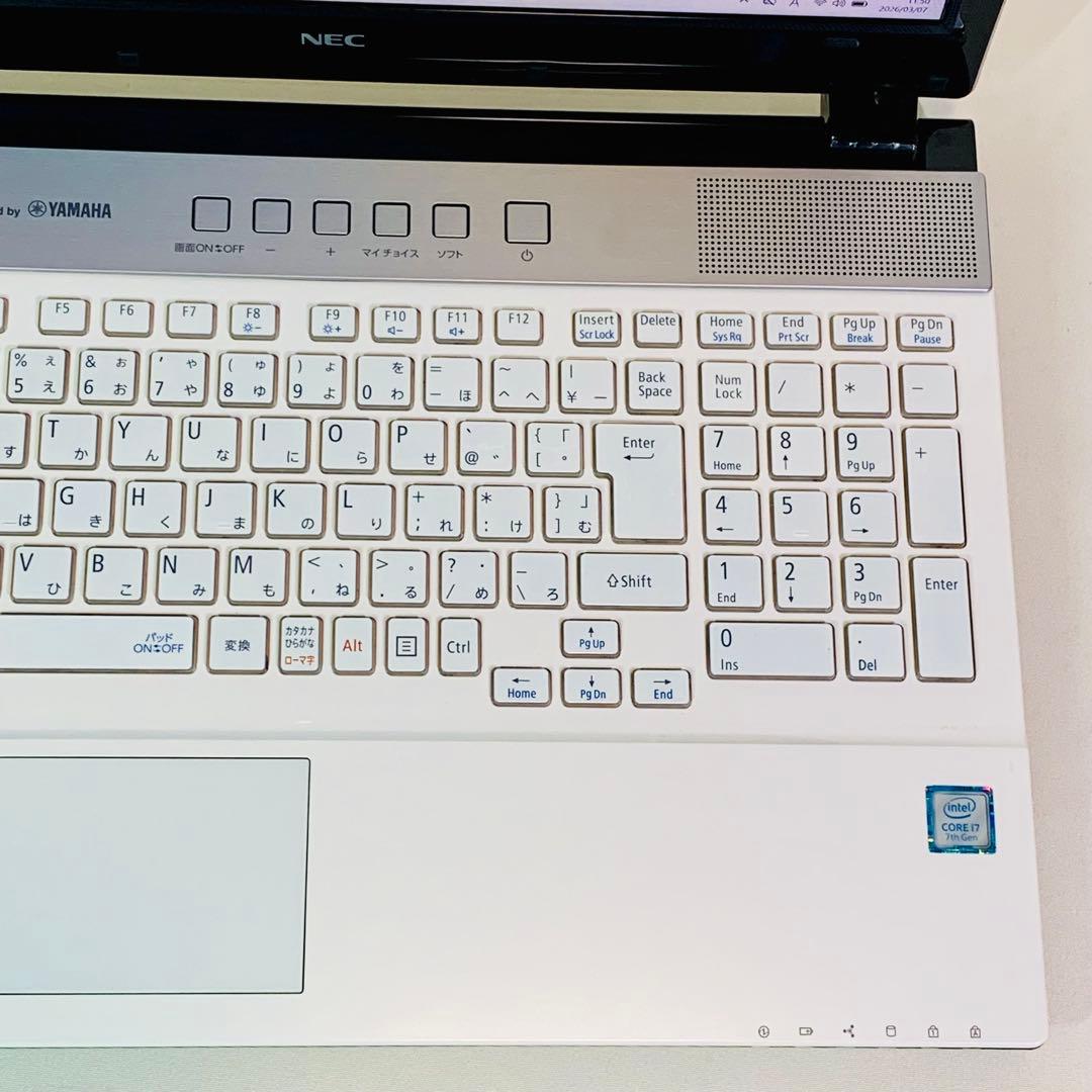 Core i7✨SSD480GB✨16GB✨カメラ✨オフィス✨白✨ノートパソコン